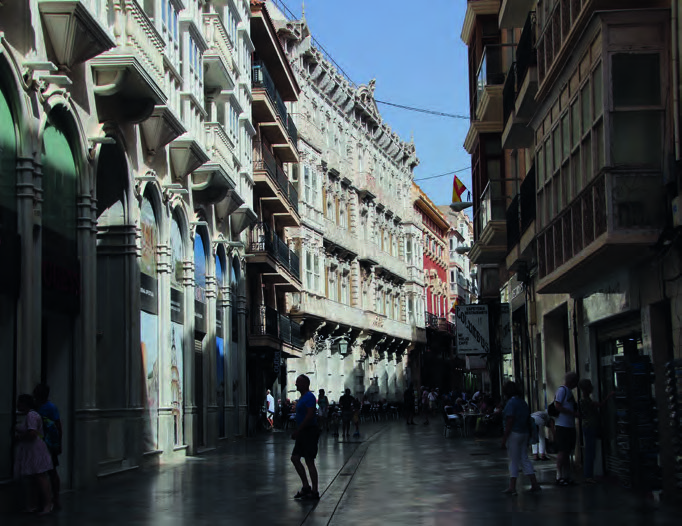 Calle de Cartagena con edificios modernistas