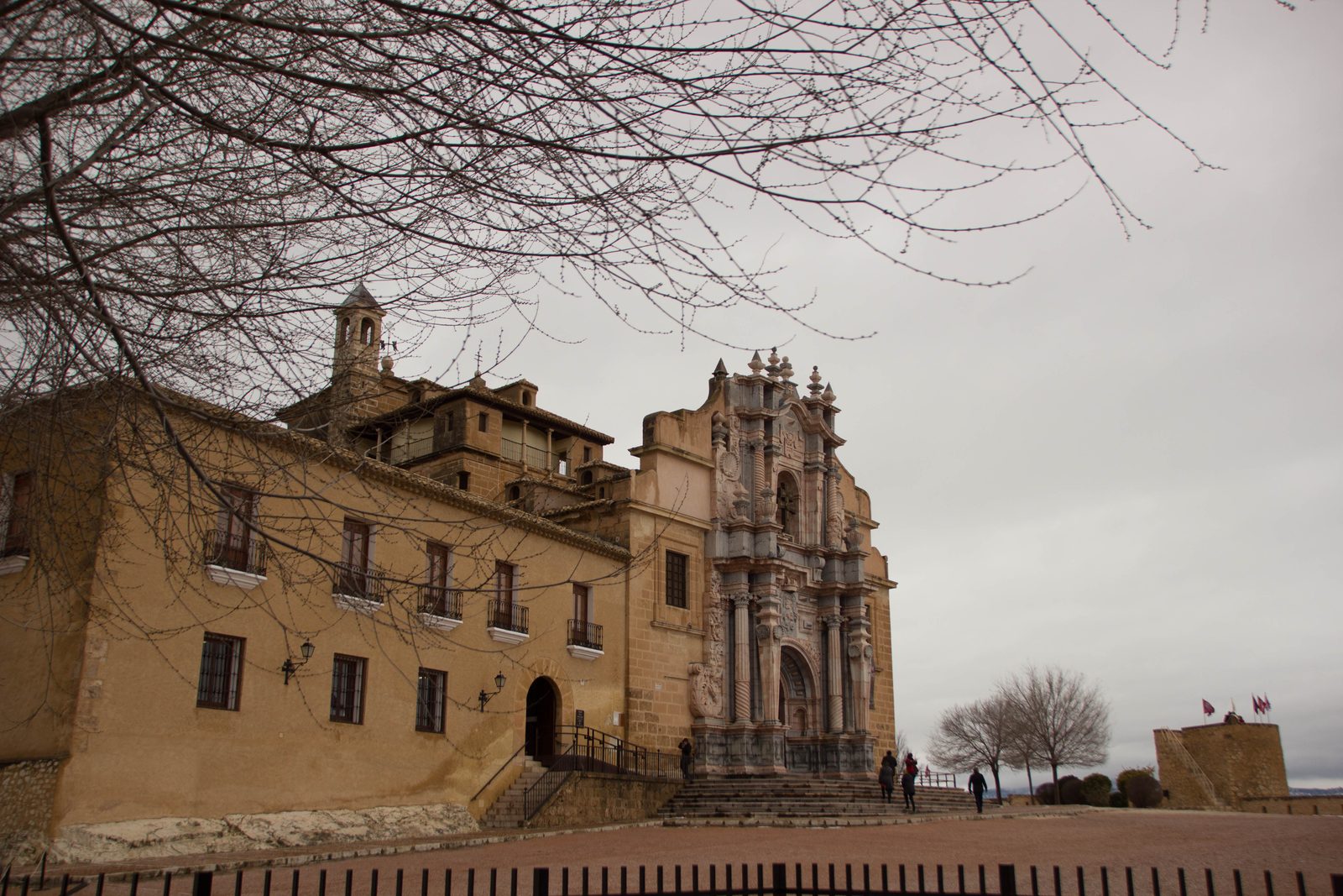 El santuario de la Vera Cruz en lo alto del castillo