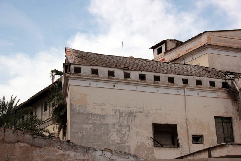 Edificio principal de la fábrica de la pólvora