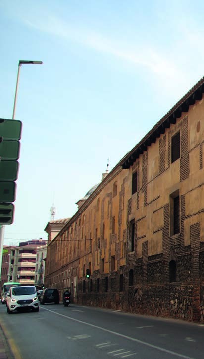 Fachada del convento desde la calle