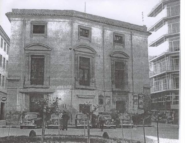 Antiguo palacete del Doctoral de la Riva