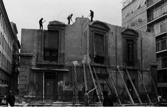 Demolición del palacete del Doctoral de la Riva en 1970