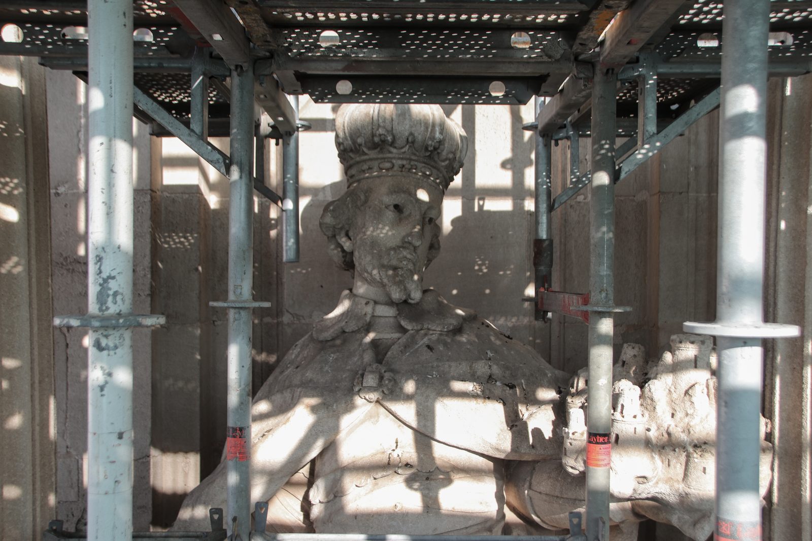 Escultura de San Fernando III el Santo