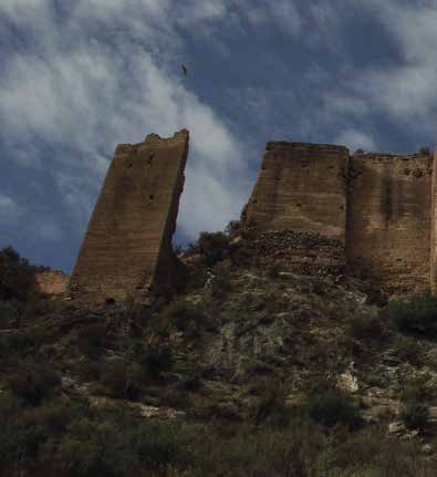 Murallas deterioradas del castillo